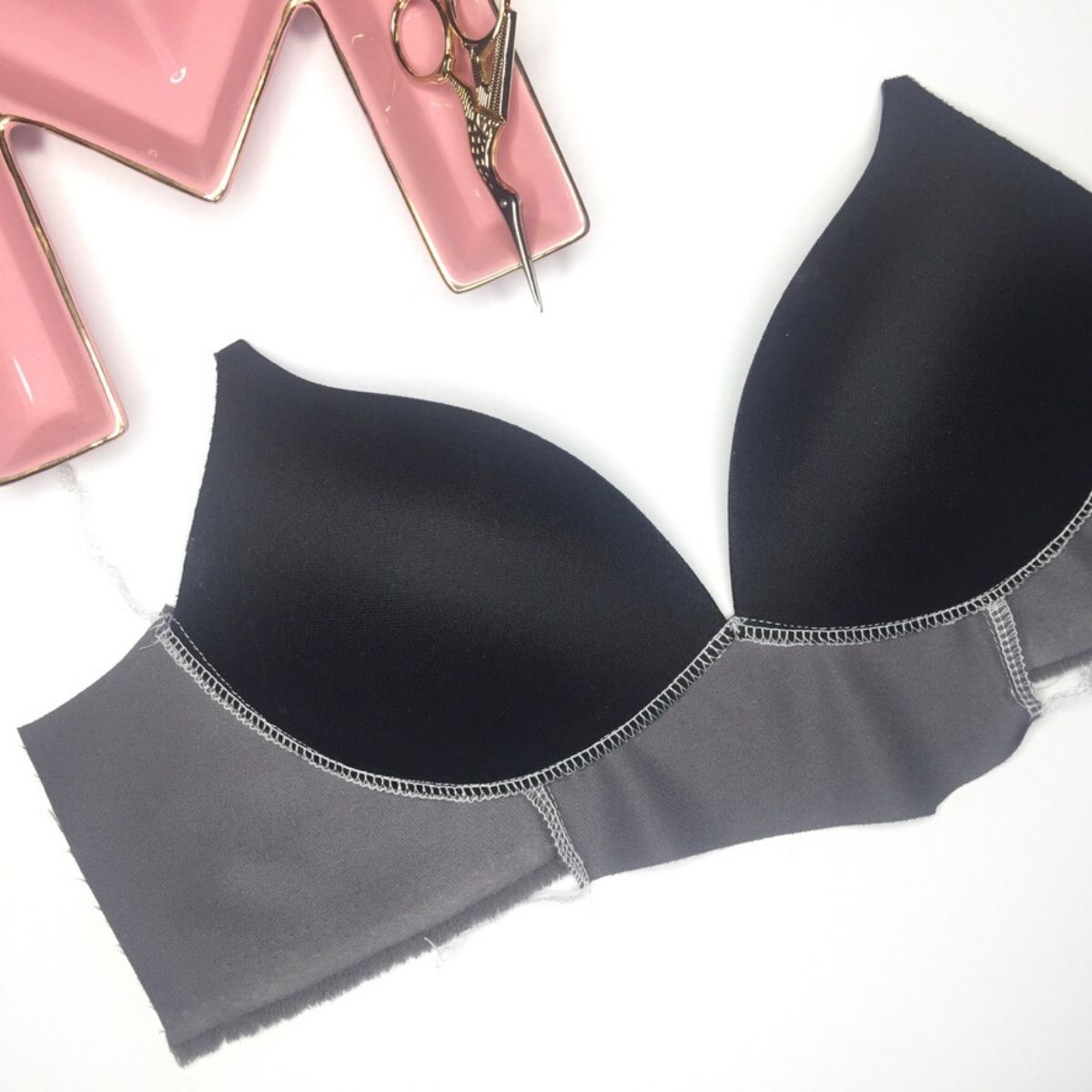 SOFT Molded Bra Cups, Tall Triangle Push Up (Black) – MIKO Sewing